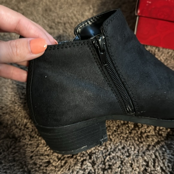 Women’s Size 8 Carlos Santana Black/Brie Black Bootie - Picture 10 of 12